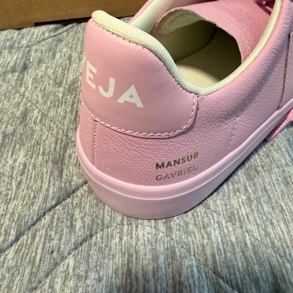 Veja x Mansur Pink Women's Sneakers - Picture 6 of 11